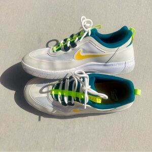 Nike SB Nyjah Free 2 Summit White University Gold in almost perfect condition